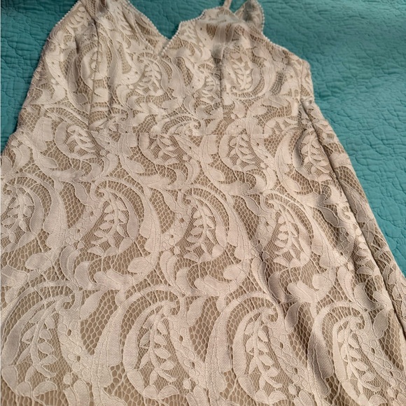 She + Sky Cream Lace Dress - Picture 1 of 1
